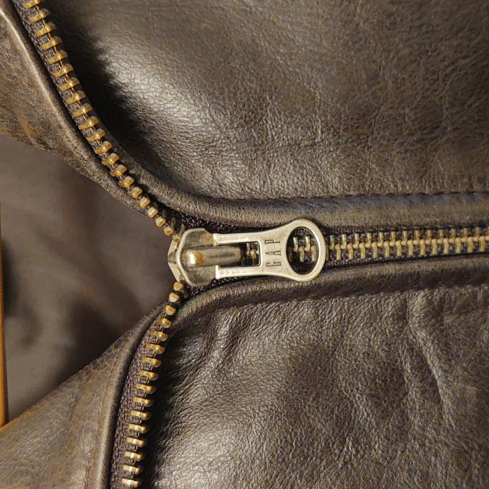 Leather jacket - Picture 3 of 6